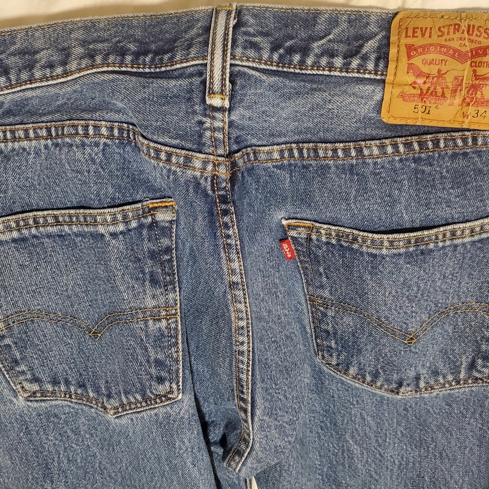 Levi's 501 jeans SIZED 34 waist